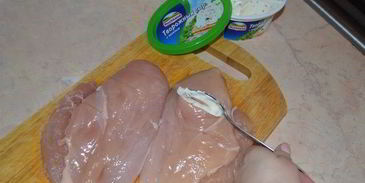 куриное филе с сыром, беконом и помидорами