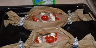 куриное филе с сыром, беконом и помидорами