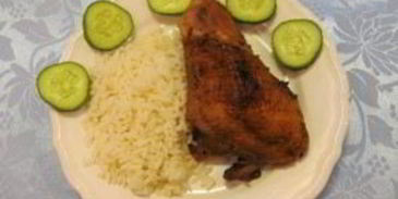 курица кусочками в соусе в духовке