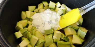 курица с кабачками в мультиварке