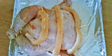 курица запеченная, фаршированная рисом