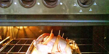 курица запеченная, фаршированная рисом