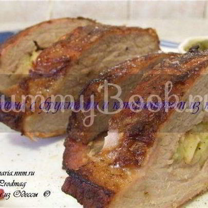 Свинина с фруктами и конфитюром из киви