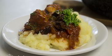 тушеное мясо с черносливом