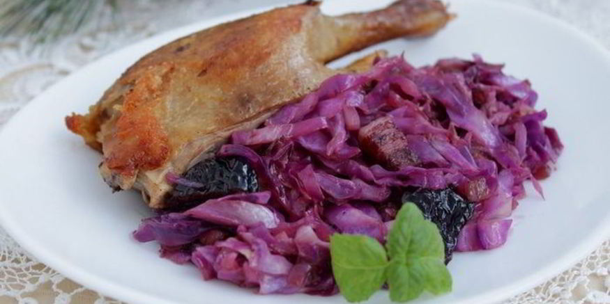 Рецепт утиных ножек с красной капустой