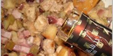 утка, фаршированная свининой и клюквой