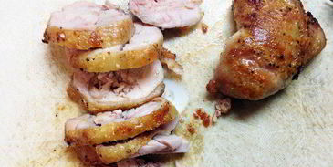 утка под винным соусом в ананасе