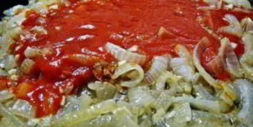 баклажаны в казане с курицей