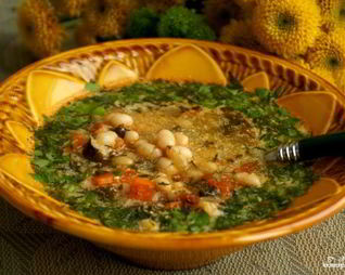 Фасоль со щавелем