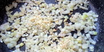 фасоль в чесночно-имбирном соусе