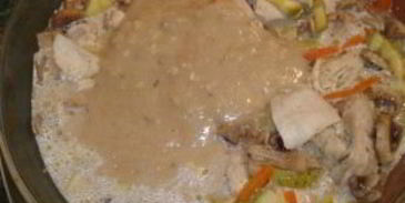 кабачки с курицей и грибами