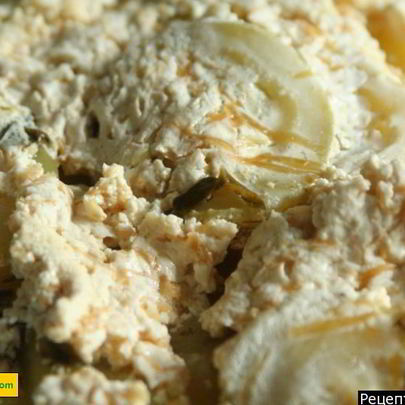 Кабачки запеченные в духовке с сыром и сметаной