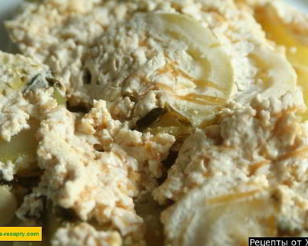 Кабачки запеченные в духовке с сыром и сметаной