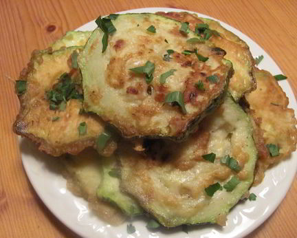 Кабачки, жаренные в кляре