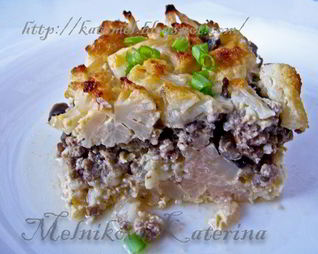 Мусака из цветной капусты с мясом и грибами