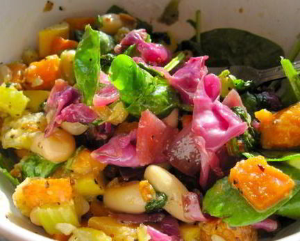 Овощи с консервированной фасолью