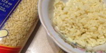 перец, запеченный с пастой, грибами и сыром