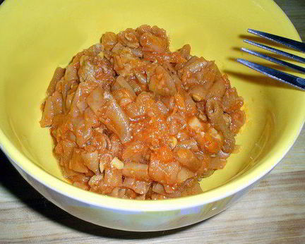 Тушеная спаржевая фасоль с мясом и овощами