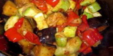 тушеные овощи в утятнице