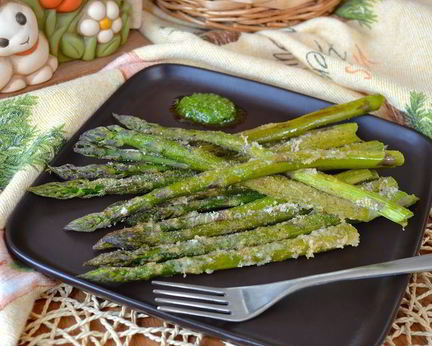 Запеченная спаржа