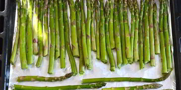 запеченная спаржа