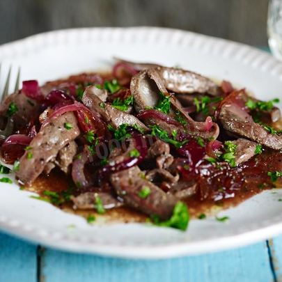 Говяжья печень с луком в мультиварке