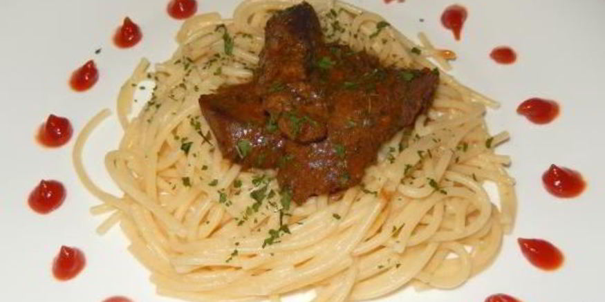 Рецепт говяжьей печени, тушенной с луком