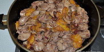 куриная печень с мандаринами