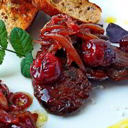 Рецепт Куриной печени с маринованной черешней