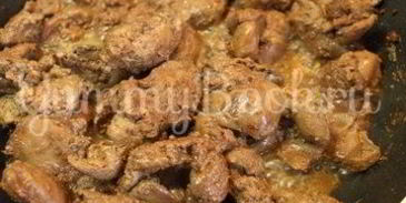 куриная печень с сыром в горшочке