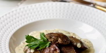 куриная печень со сливочно-горчичным соусом