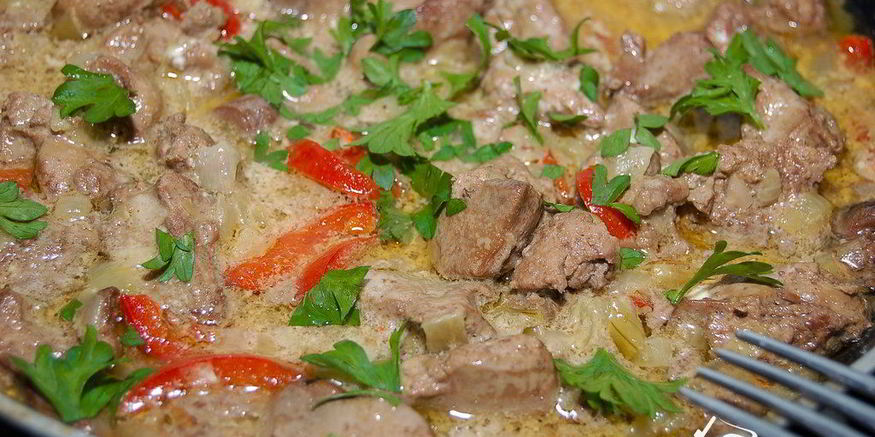 Рецепт куриной печени, тушенной с болгарским перцем