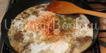 нежная печень в сметане