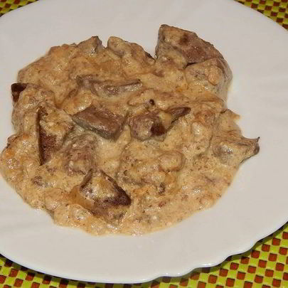 Печень со сметаной