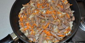 печень, тушенная в сливках