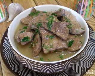 Печень в сметане