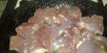 свиная печень в сметане