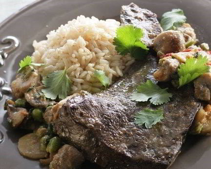 Жареная печень с грибами в азиатском стиле