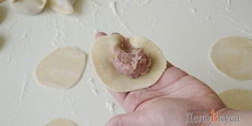 домашние пельмени с мясом