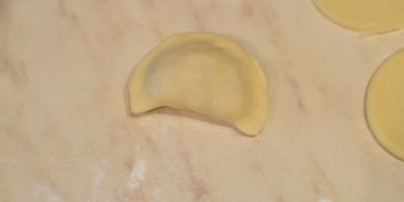 очень вкусные пельмени по-домашнему