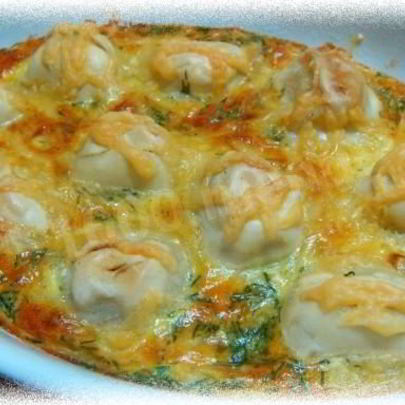 Пельмени с брынзой в омлете