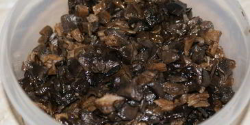 пельмени с сухими грибами и яйцом