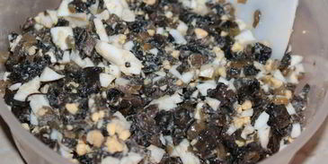 пельмени с сухими грибами и яйцом