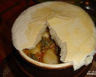 Пельмени в горшочках с печенью