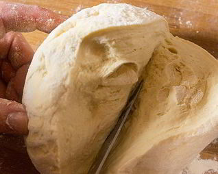 Тесто для пельменей и вареников