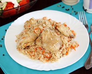 Диетический плов с курицей в мультиварке