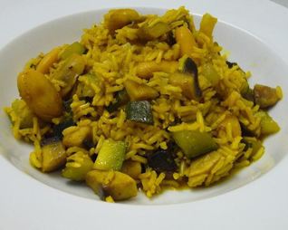 Паэлья ди вердура с цукини, фасолью и шампиньонами