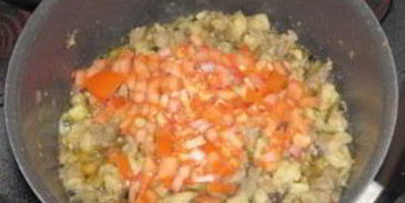 плов из баранины с помидорами