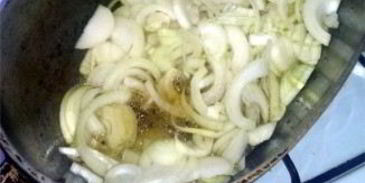 плов из свинины в утятнице