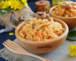 Плов на сковороде со свининой